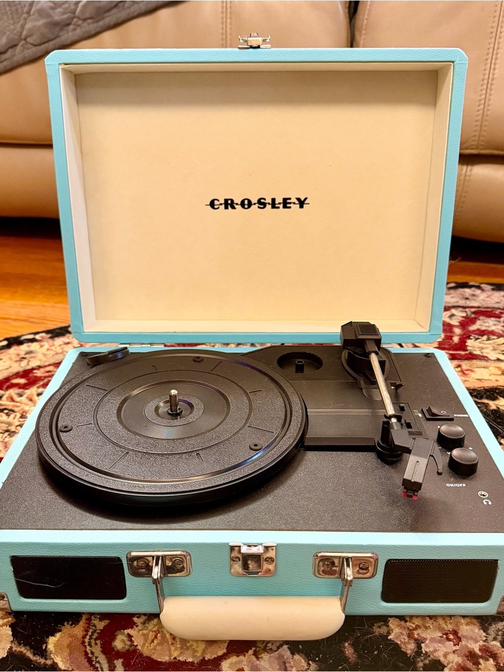 Crosley Tesl Suitcase-Style Portable Turntable